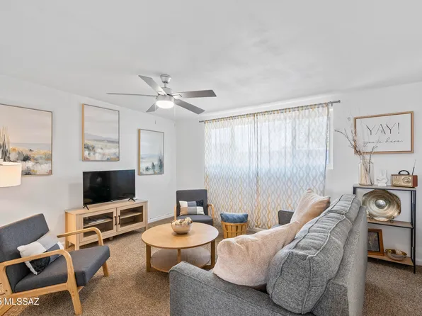 8301 E Pena Blanca Dr, Tucson, AZ 85730