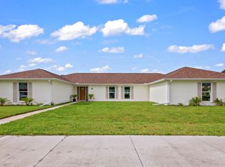 4 Buckingham Dr, Ormond Beach, FL 32176