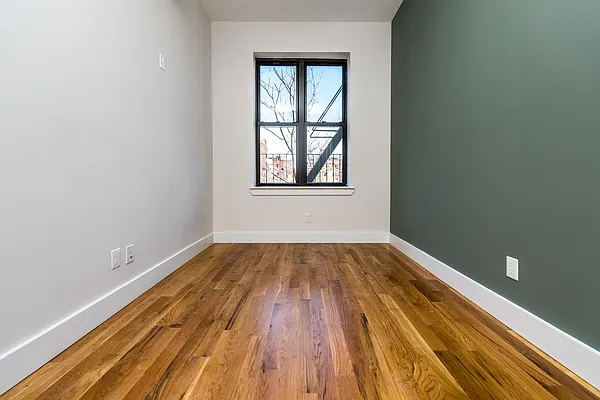 Rented by Nooklyn NYC LLC | media 46