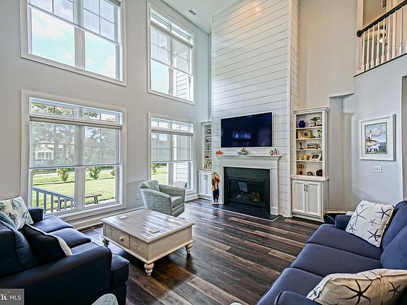 5th image of 33269 Horseshoe Ct