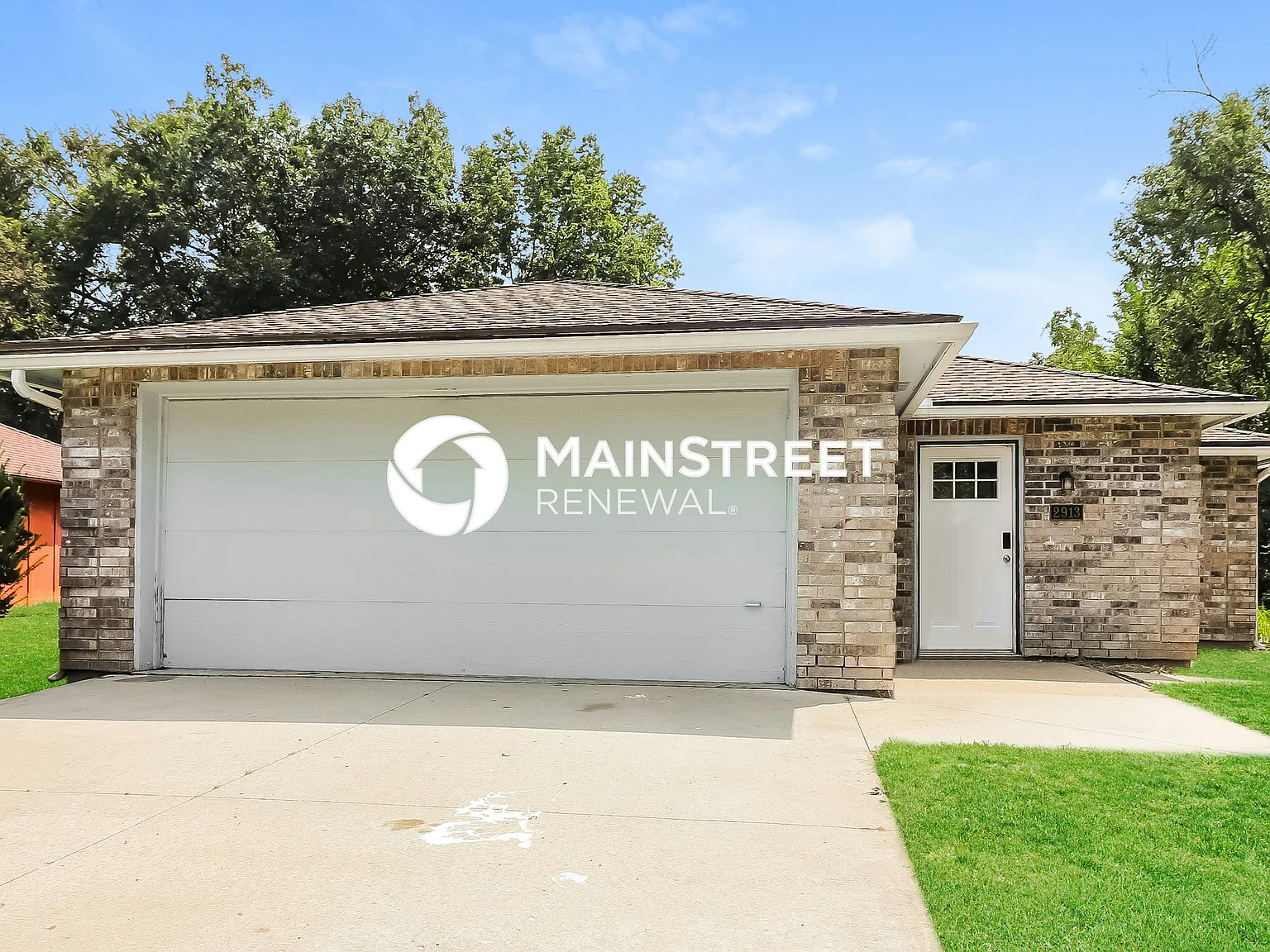 2913 Wallace Ave — Photo 1
