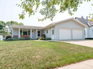 508 I Ave, Grundy Center, IA 50638