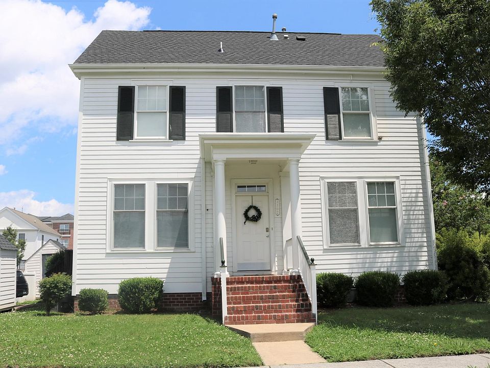 1st image of 1102 Columbia St