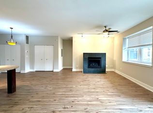 1870 N Winnebago Ave APT 2B, Chicago, IL 60647