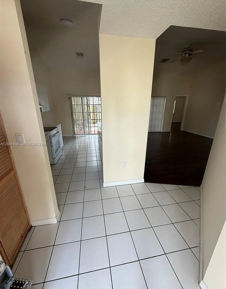 Sierra Ridge Condo C — Photo 2