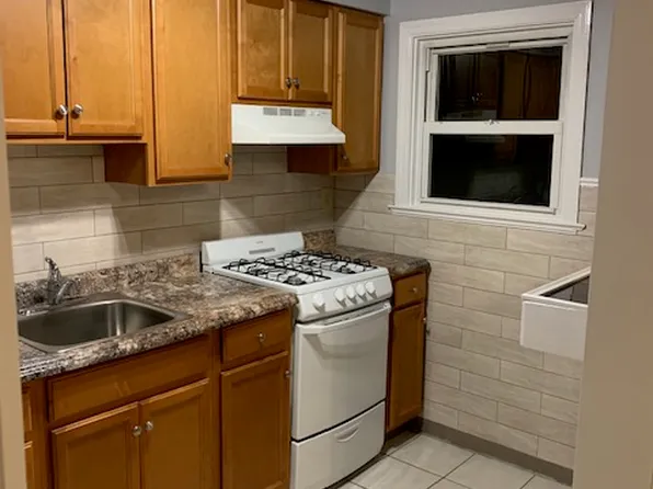 369 S Pacific Ave APT 4, Pittsburgh, PA 15224