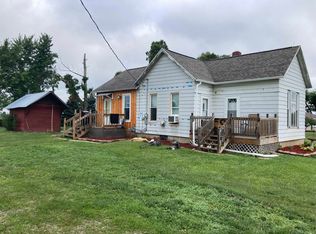 14806 Bluffton Rd, Yoder, IN 46798