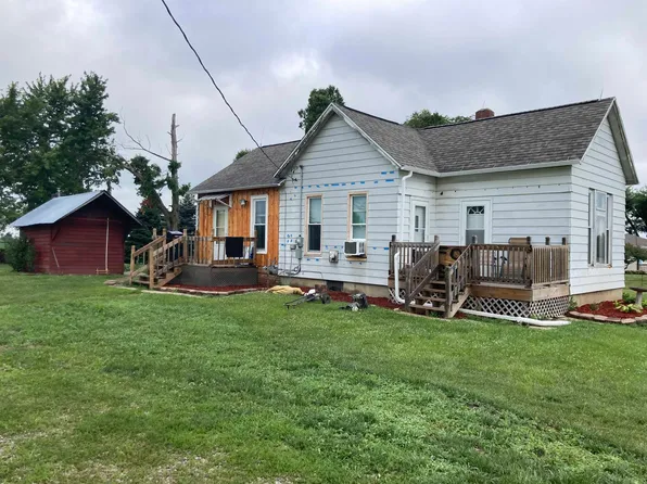 14806 Bluffton Rd, Yoder, IN 46798