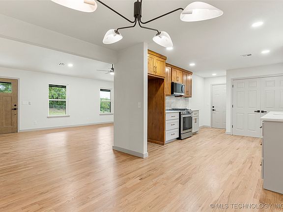 4th image of 15347 S 97th West Ave