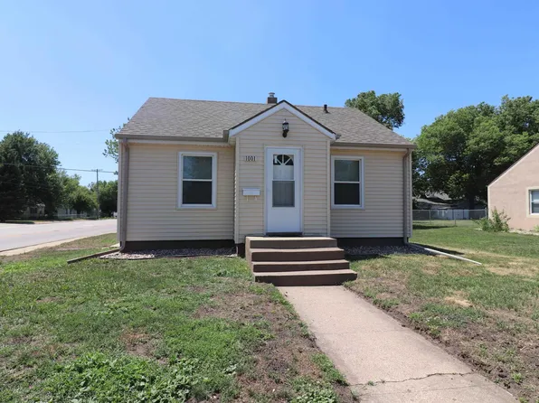 1001 N Kiwanis Ave, Sioux Falls, SD 57104