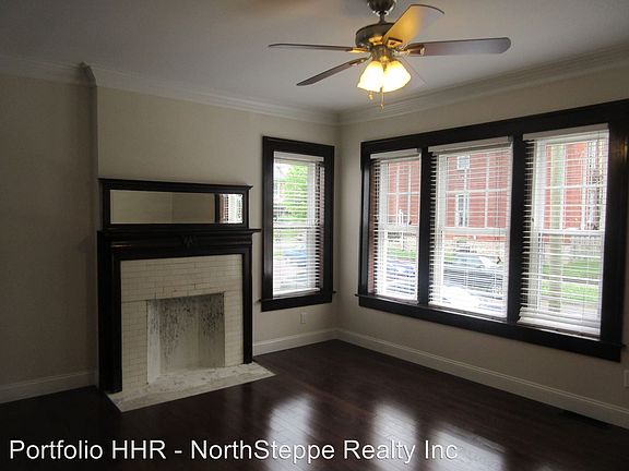 3rd image of 1475 Worthington St #2877835