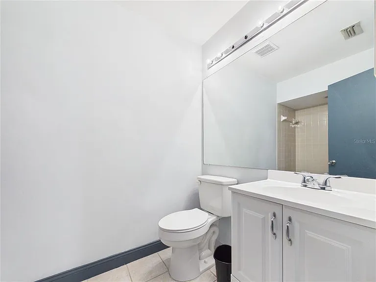 11239 Cedar Hollow Ln — Photo 36