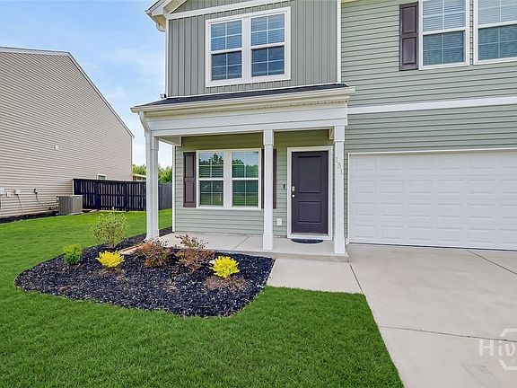 3rd image of 131 Freesia Dr