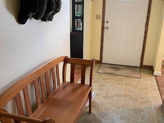 4th image of 7 Sloan Dr
