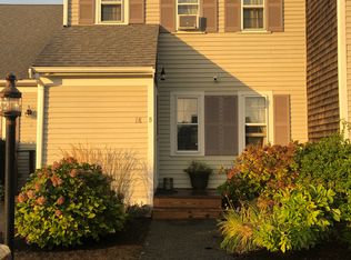 18 Woodview Dr UNIT B, Falmouth, MA 02540