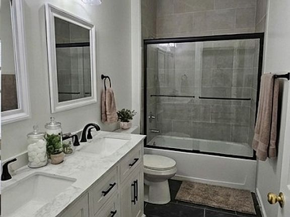 4th image of 2400 Steeplechase Blvd #2402