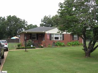 1002 Bern Cir, Anderson, SC 29626