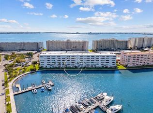 5925 Shore Blvd S APT 108, Gulfport, FL 33707