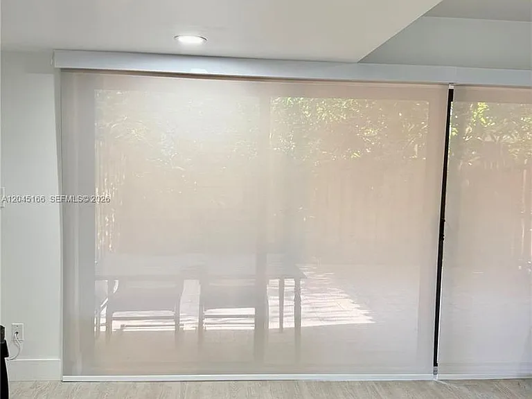 8010 NW 27th Pl — Photo 9
