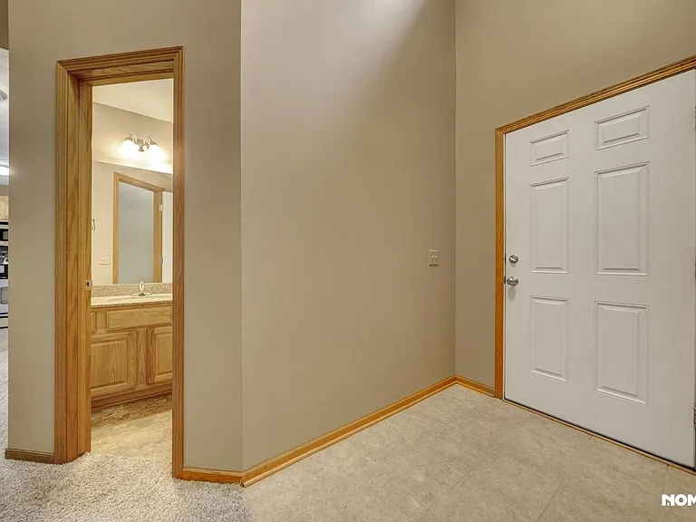8514 Dewitt Rd — Photo 12