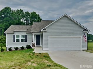 346 Beaver Tavern Dr, Benson, NC 27504