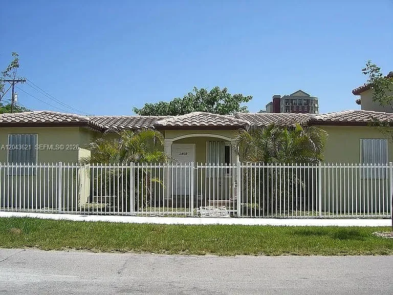3800 SW 29th St #3800 — Photo 11