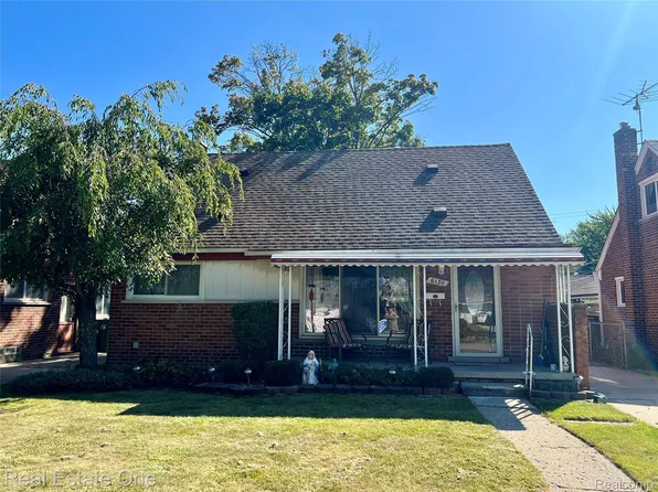 6130 Belton St, Garden City, MI 48135