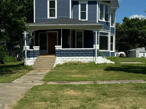 355 N 5th St, Sheldon, IL 60966