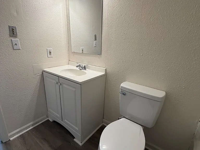 Unit Photo