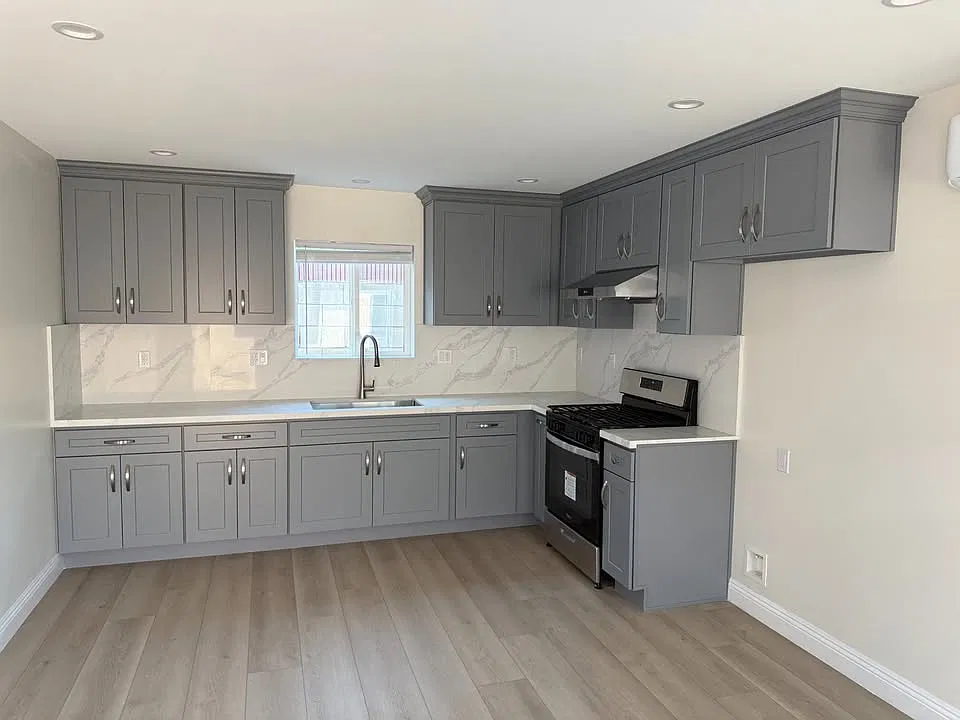 1 bed, 500 sqft, $1,700 — Photo 2