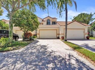 644 W Palm Aire Dr, Pompano Beach, FL 33069