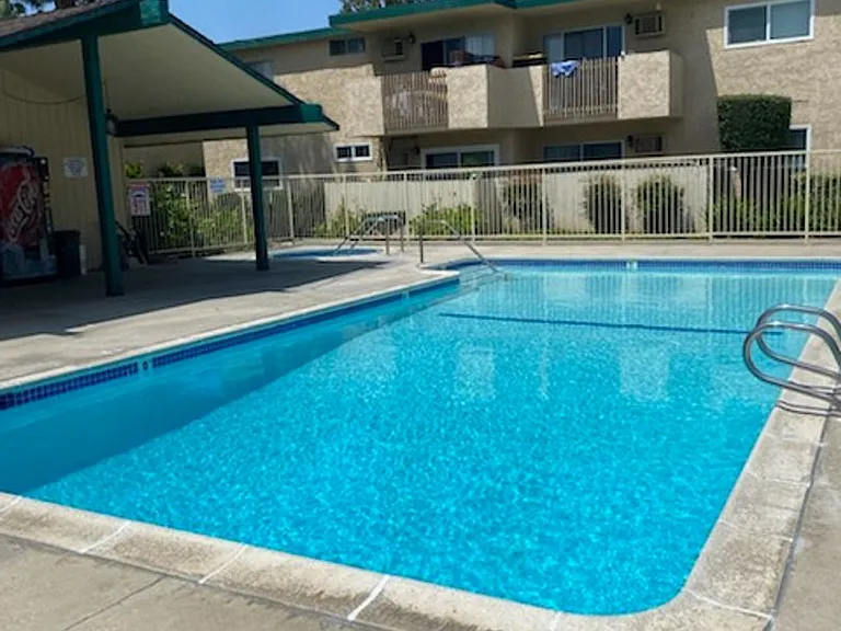 WOODCREST APARTMENTS — Photo 12