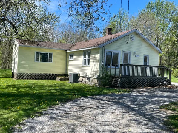 13731 68th Ave, Coopersville, MI 49404