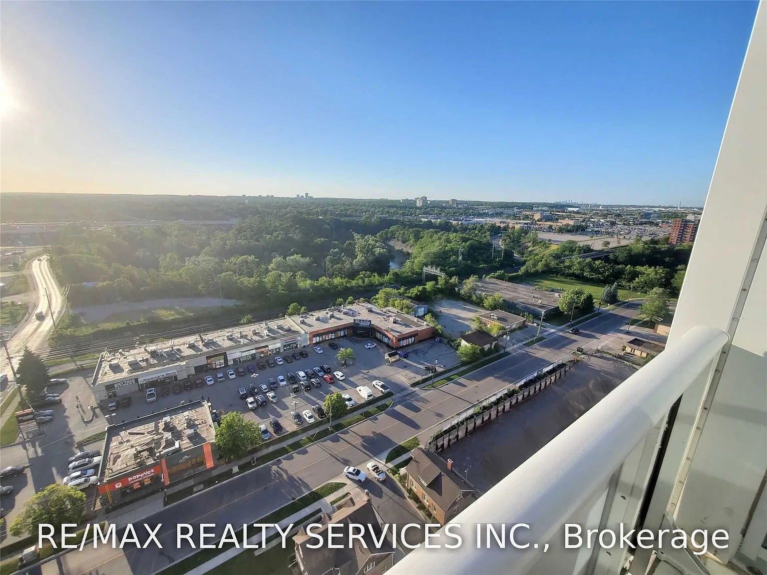 2 bed, $2,400 — Photo 2