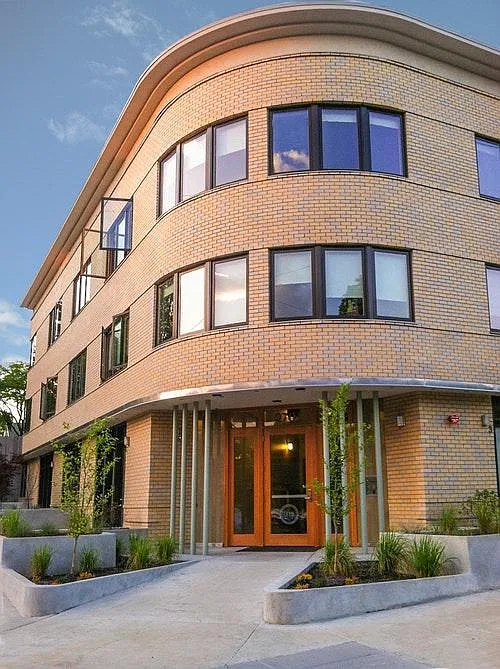 Building Photo - 2701 SE Clinton St #1