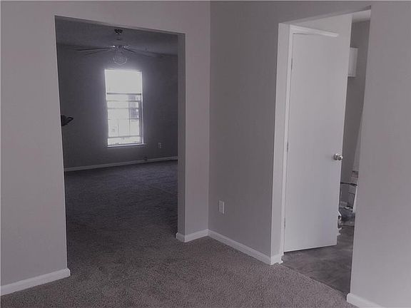 4th image of 8508 Tweedsmuir Glen Ln