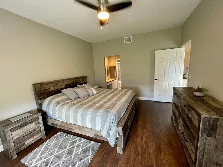 703 Mardel Dr #504 — Photo 9