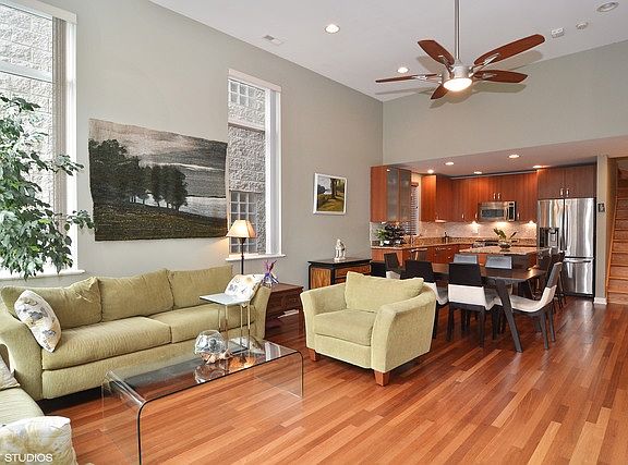 3rd image of 1039 N Winchester Ave #2