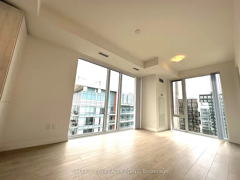 28 Widmer St #4829 — Photo 4