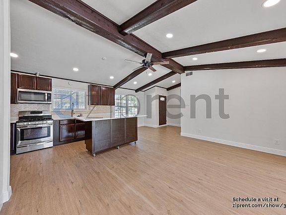5th image of 434 Shadywood Ln