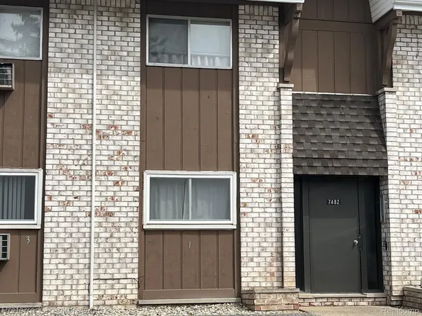 7482 Woodview St APT 1, Westland, MI 48185