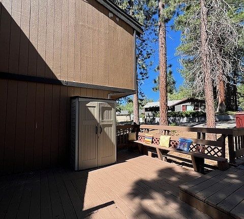 3rd image of 1197 Jobs Peak Dr