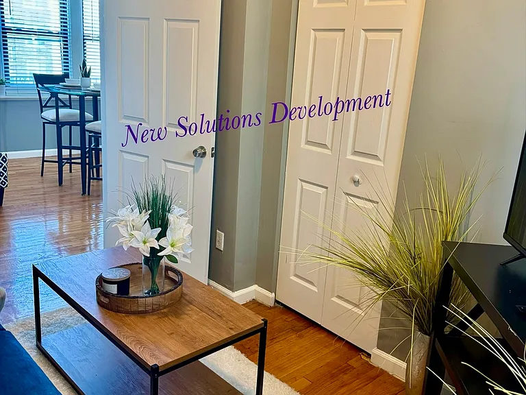 4920 Chippewa St #2N — Photo 11