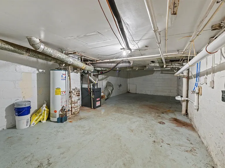 409 N Temple Ave — Photo 13