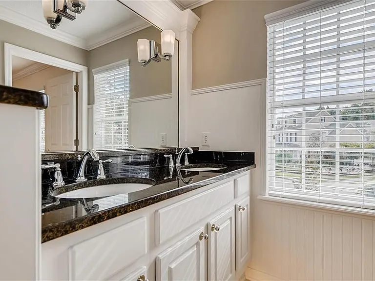 730 Oak Shadows Rd — Photo 15