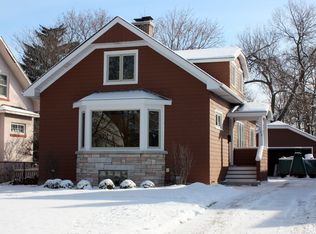 253 Blackhawk Rd, Riverside, IL 60546