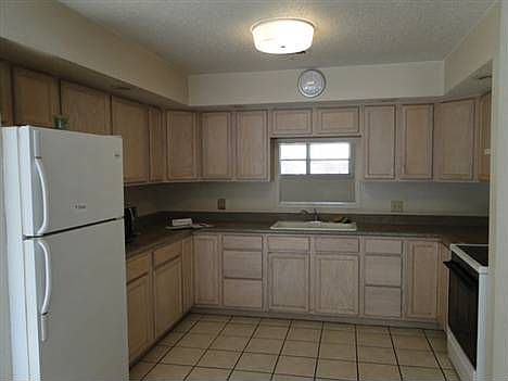 5th image of 1407 Lanham St