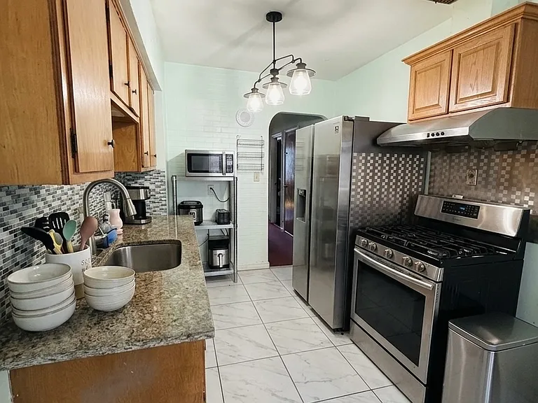 1823 Tomlinson Ave #1 — Photo 3