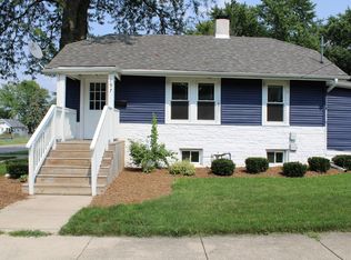 197 N Kendall St, Aurora, IL 60505