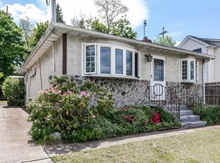 254-36 39th Ave, Little Neck, NY 11363